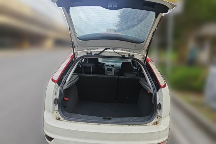 Used Ford Focus 2013 Hatchback Classic 1.8L Manual Base Model
