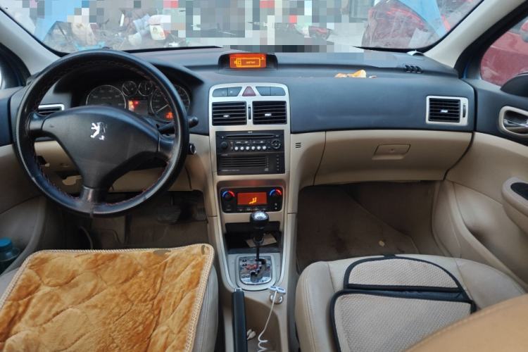 Used Peugeot 307 2008 Hatchback 1.6L Automatic Deluxe Edition
