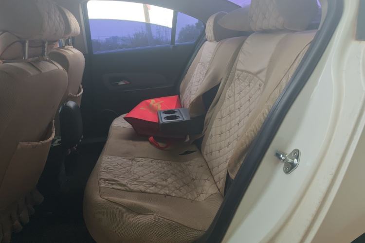 Used Chevrolet Cruze 2013 1.6L SE MT Left Rear Seat