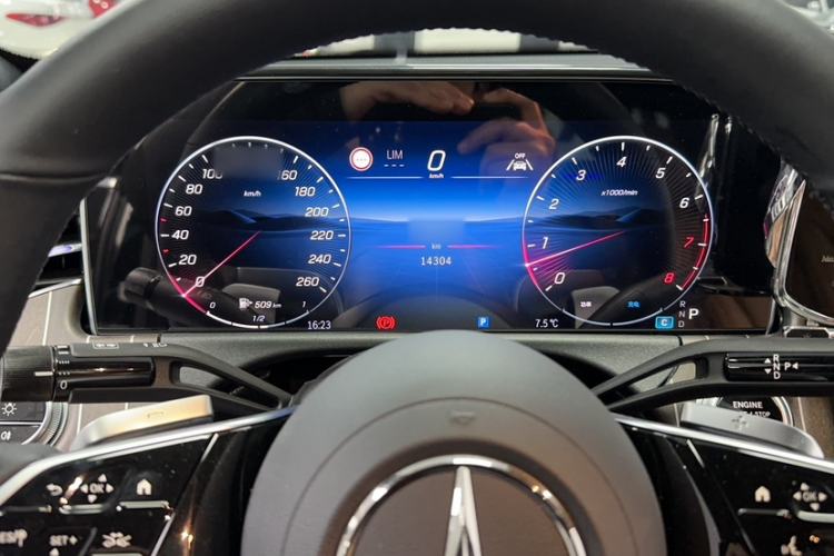 Used Mercedes-Benz E-Class 2024 Refresh E 300 L Stylish Edition