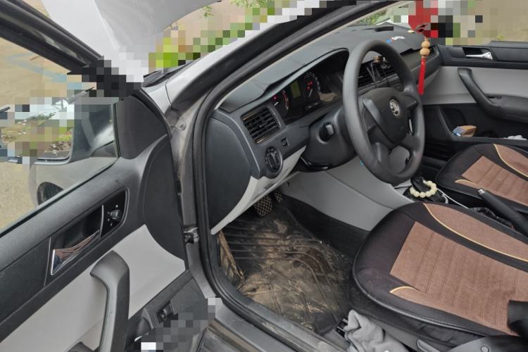 Used Skoda Rapid 2013 1.6L Automatic Smart Selection Model