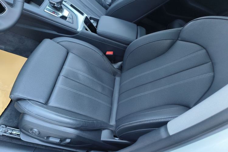 Used Audi A4L 2023 40 TFSI Fashion Dynamic Model
