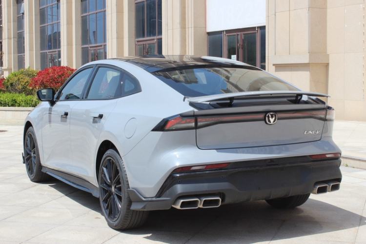 Used Changan UNI-V 2024 1.5T Prestige Sport Edition
