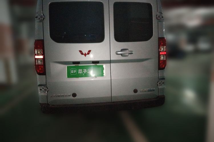 Used Wuling Yangguang 2025 Model 400km Bus Edition—Comfort Edition
