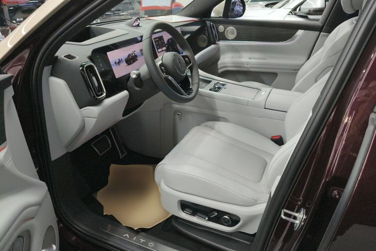 Used Hima AITO M9 2025 Pure Electric Ultra Version 100 kWh 6-Seater Model Left Front Seat