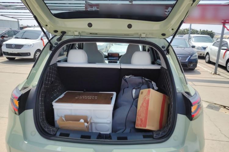 Used Geely Galaxy Geome 2025 310km Youth Edition Trunk