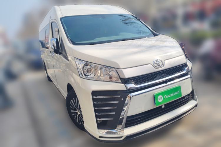 Used Toyota HIACE 