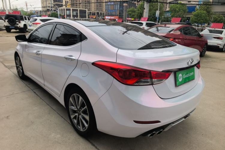 Used Hyundai Elantra (5th Generation / Langdong) 2015 1.6L Automatic Leading Model Rear Left 45 Deg
