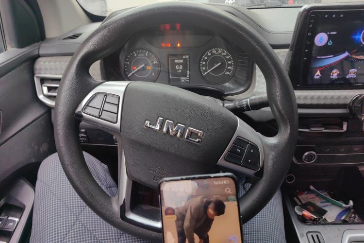 Used JMC Baodian 2022 2.5T Diesel Two-Wheel-Drive Comfort Edition Standard Wheelbase JX4D25A6L
