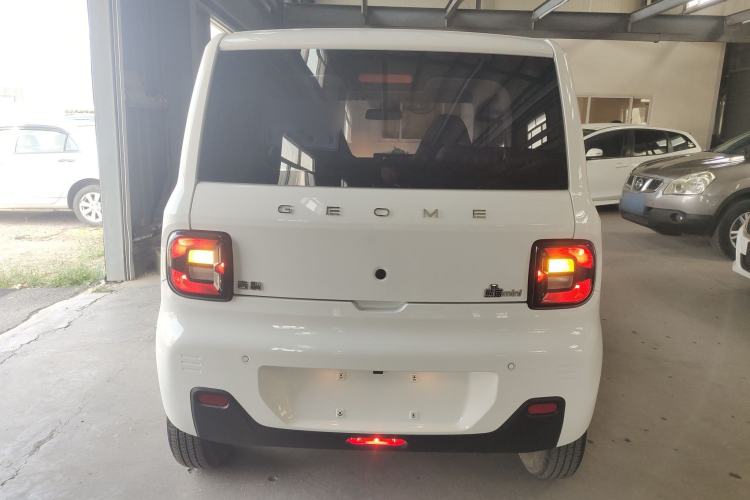 Used Geely Galaxy Panda 2023 Panda Mini 200km Endurance Bear
