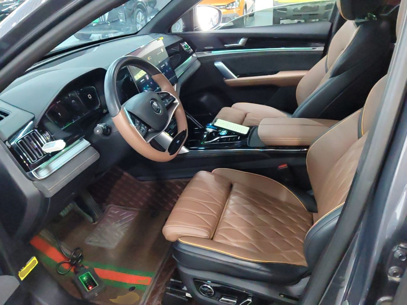 BYD Tang New Energy 2021 DM-i 112KM Prestige Model - Executive — снимка 17