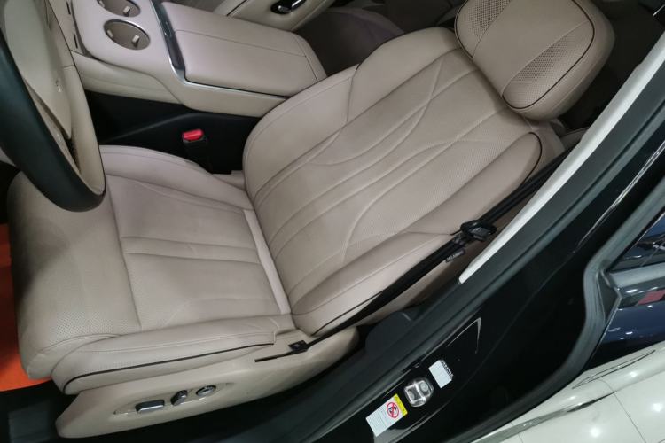 Used XPeng X9 2024 610 Long-Range Pro
