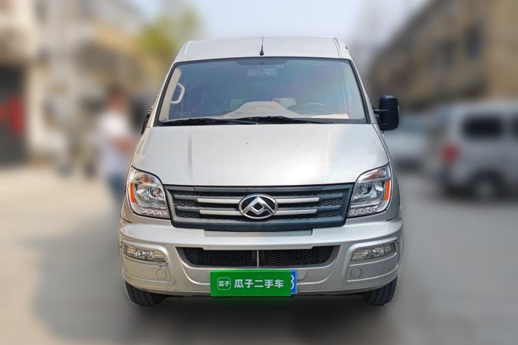 Used SAIC MAXUS Xintu V80 2021 2.0T Manual Classic Aoyuntong Short Wheelbase Mid-Roof 5/6-Seater