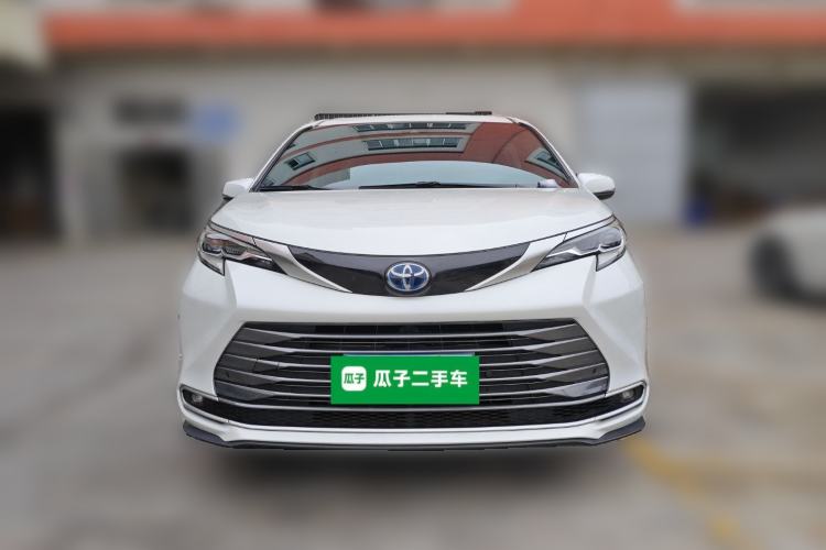 Used Toyota Sienna 2021 2.5L Hybrid Luxury Edition
