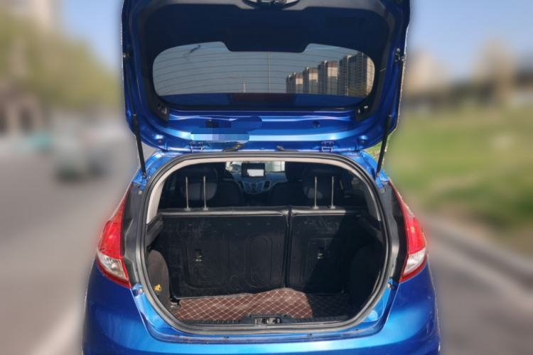 Used Ford Fiesta 2013 Hatchback 1.5L Automatic Fashion Edition
