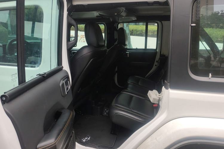 Used Jeep Wrangler 2024 2.0T Sahara Four-Door Edition