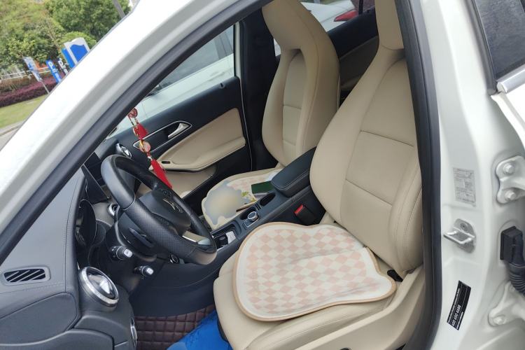 Used Mercedes-Benz GLA 2016 GLA 200 Fashion Model
