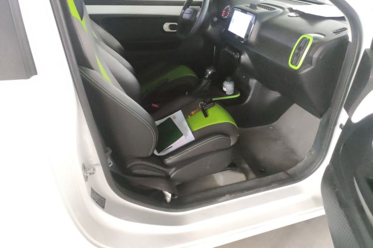 Used Roewe Clever 2021 302km All-Round Version Right Front Seat