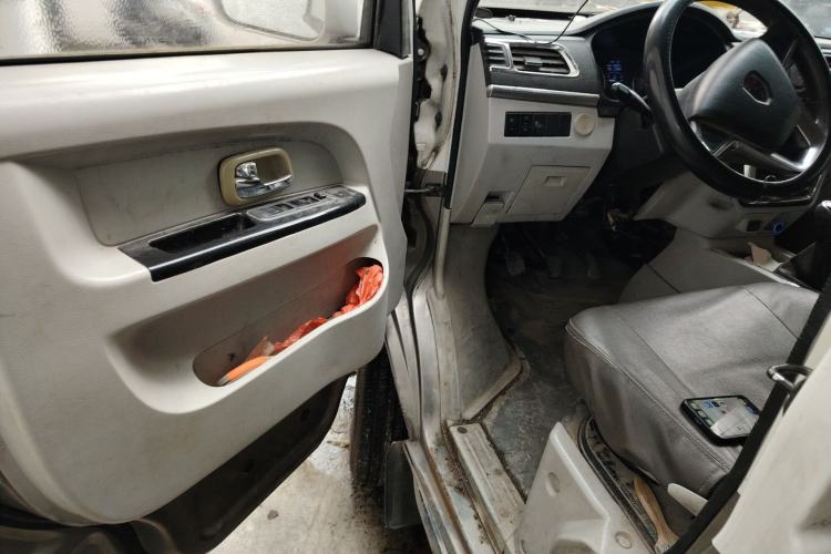 Used Jinbei New Hiace X30L 2016 1.5L Wealth Edition DLCG14 Driver Seat