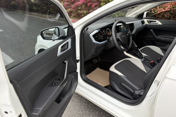 Used Volkswagen Polo 2019 Plus 1.5L Automatic Colorful Technology Edition Left Front Seat