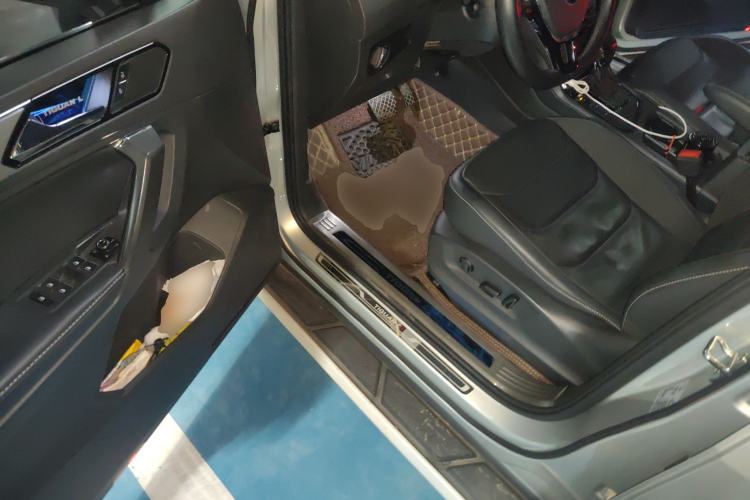 Used Volkswagen Tiguan L 2017 330TSI Automatic Two-Wheel Drive Luxury Edition