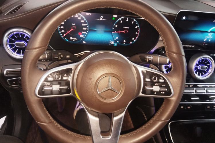 Used Mercedes-Benz GLC 2022 Refreshed GLC 260 L 4MATIC Dynamic Edition
