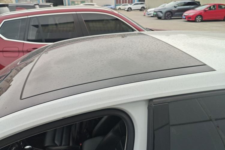 Used Volkswagen Golf 2016 230TSI Automatic Luxury Version Roof