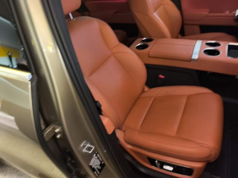 Used Li Auto L9 2022 Max model — 24