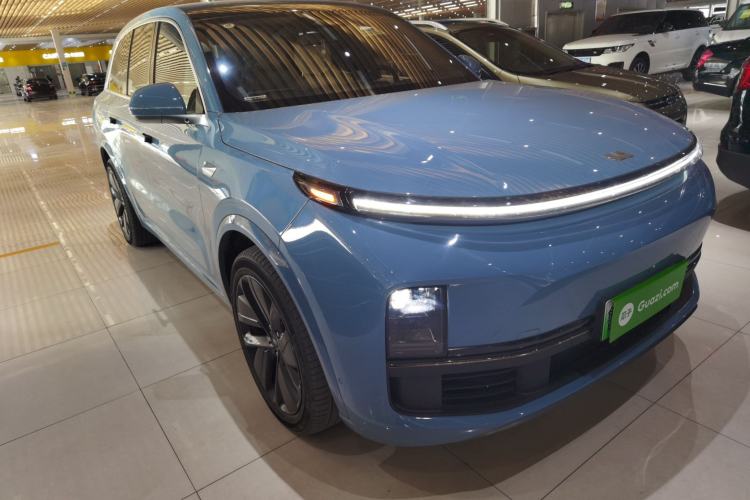 Used Li Auto L8 2023 Air model
