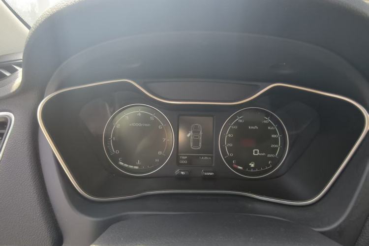 Used Geely Auto Vision X6 2016 1.8L Manual Luxury Model