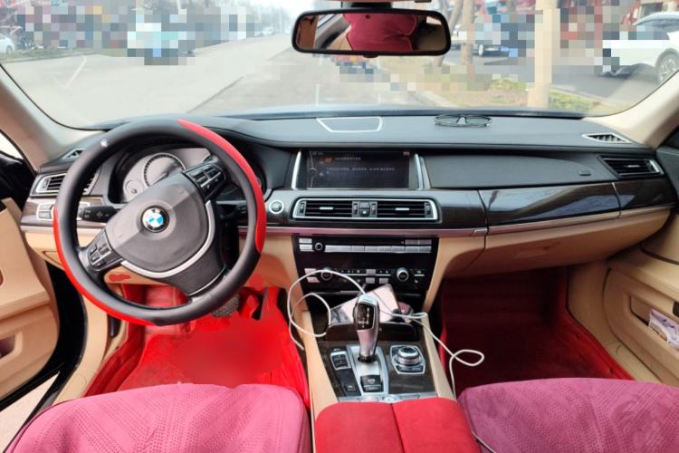 Used BMW 7 Series 2011 730Li Elegant Model Center Console