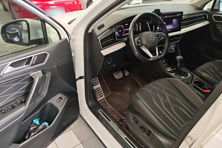 Used Volkswagen Tiguan L 2022 330TSI Automatic Two-Wheel Drive R-Line Enhanced Edition