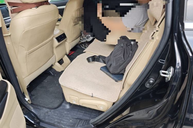 Used Toyota Highlander 2018 2.0T Four-Wheel Drive Prestige Version 7 Seats China VI Standard Left Rear Seat