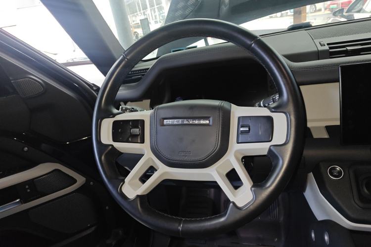 Used Land Rover Defender 2023 90 2.0T P300 X-DYNAMIC HSE