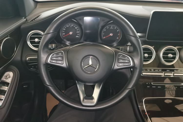 Used Mercedes-Benz GLC 2019 GLC 260 L 4MATIC Dynamic Model
