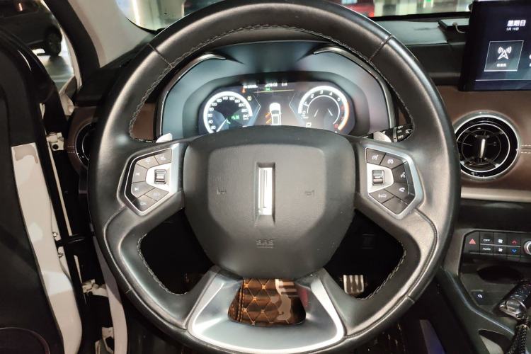 Used Wey VV6 2018 2.0T Two-Wheel-Drive Ultra-Luxury Version China V Standard