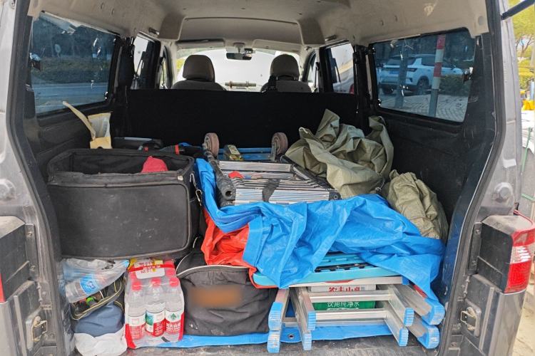 Used Jinbei Gold Hiace 2023 1.5L Passenger Vehicle Engineering Lion 5/6/7 Seater