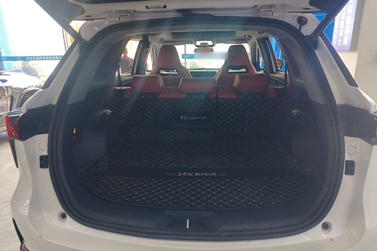 Used Changan CS75 PLUS 2023 3rd Generation 1.5T Automatic Prestige Model
