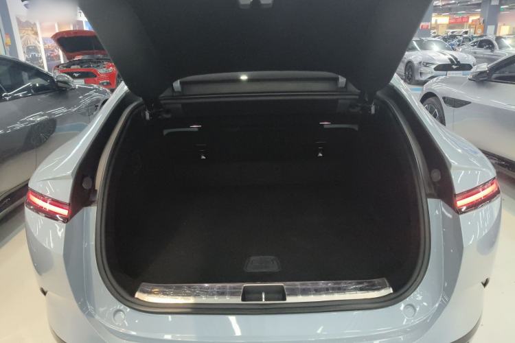 Used Avatr 12 2025 Master All-Electric Four-Wheel Drive Trunk