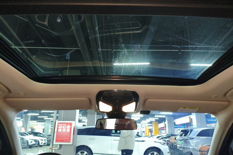 Used BMW i3 2024 eDrive 35 L
