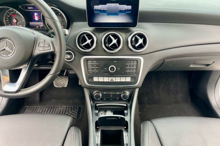 Used Mercedes-Benz GLA 2018 GLA 200 Fashion Model