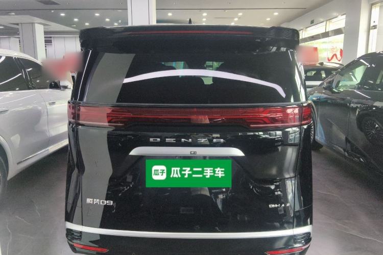 Used Denza D9 2022 DM-i 970 Four-Wheel Drive Prestige Model Rear