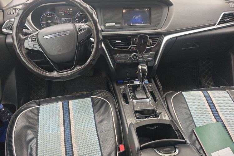 Used Venucia T90 2017 2.0L CVT Smart Edition
