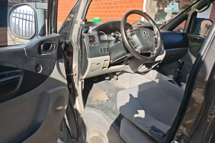 Used FORTHING Lingzhi 2016 M3L 1.6L 7-Seater Standard Model Driver Seat