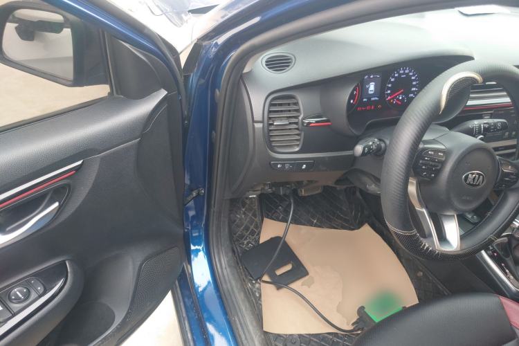 Used Kia KX Cross 2017 1.4L AT GLS
