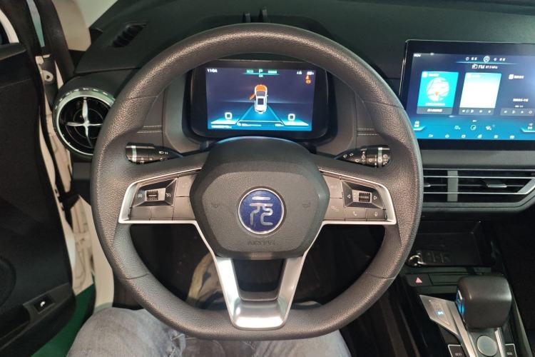 Used BYD Yuan New Energy 2019 EV360 Smart Connect Enjoyment Model Steering Wheel