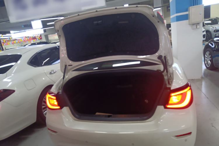 Used Infiniti Q70 2019 Q70L 2.0T Enjoyment Edition