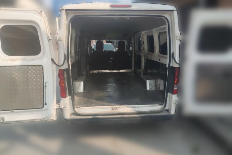 Used Yufeng Gold Warehouse 2025 Model Bus Version with Slow Charger
