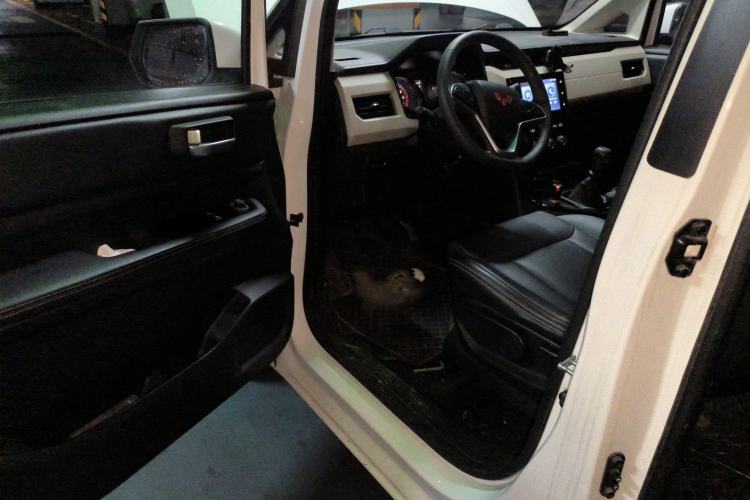 Used Wuling Zhengcheng 2021 1.5T Manual Luxury Version
