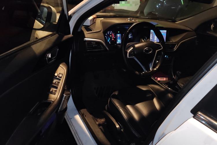 Used Soueast V5 Lingzhi 2015 Plus 1.5L Manual ZhiZun Version
